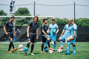 Fútbol-tenis: Equipo de David Villa vs equipo del Kun Agüero.