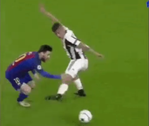 messi humillando a dybala barcelona juventus champions