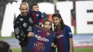 ? Antes del inicio del partido, el Camp Nou se ha despedido de @Mascherano